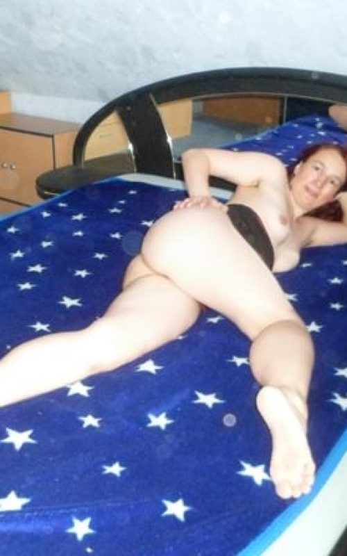 Versaute Luder vor der Sex Cam